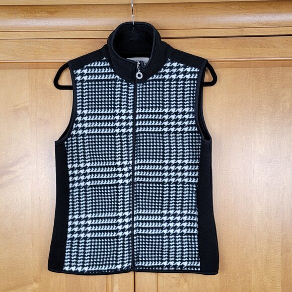 Cambridge Dry Goods Jackets & Blazers - Cambridge Dry Goods Women's Black & Off White Houndstooth Fleece Vest - S
